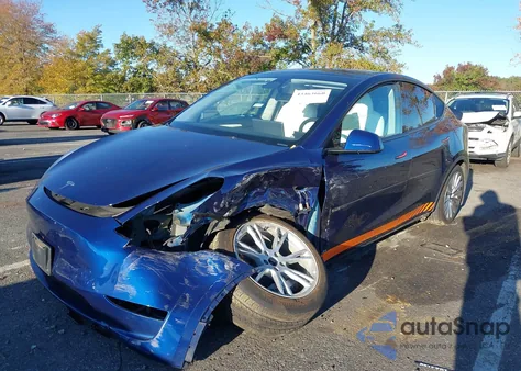 2023 Tesla Model Y Awd/Long Range Dual Motor All-Wheel Drive from USA, damaged, VIN 7SAYGDEE0PF701050